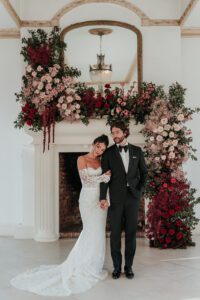 red and pink wedding flowers