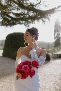 red and pink wedding flowers