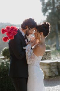red and pink wedding flowers