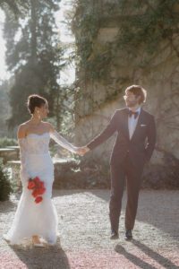 red and pink wedding flowers
